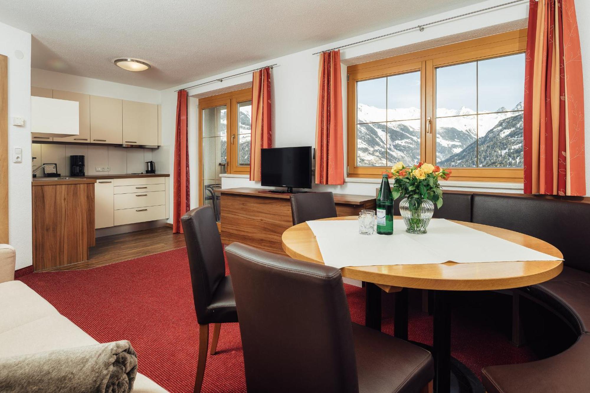 Bergkristall Ladis Exteriör bild