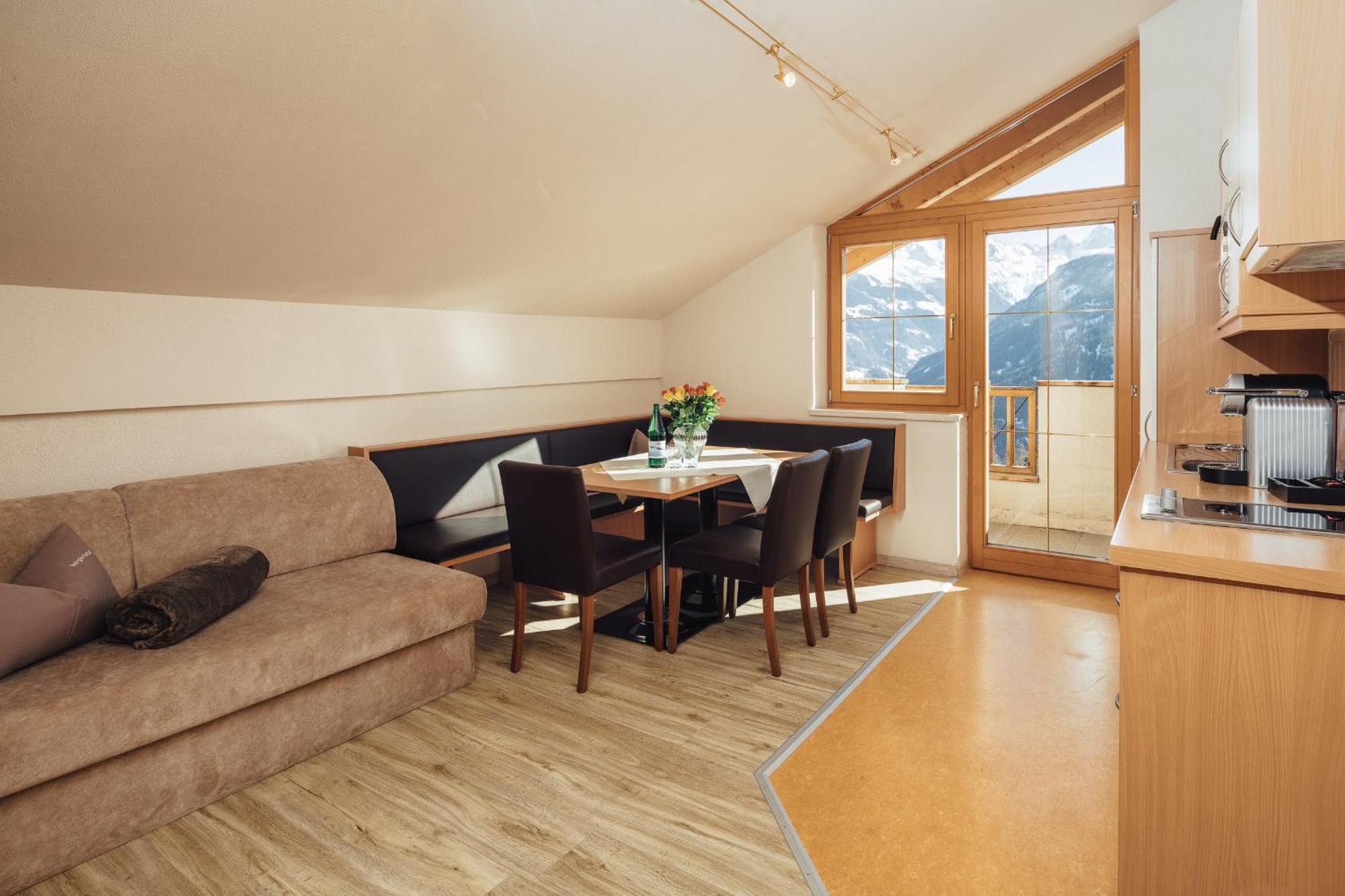 Bergkristall Ladis Exteriör bild