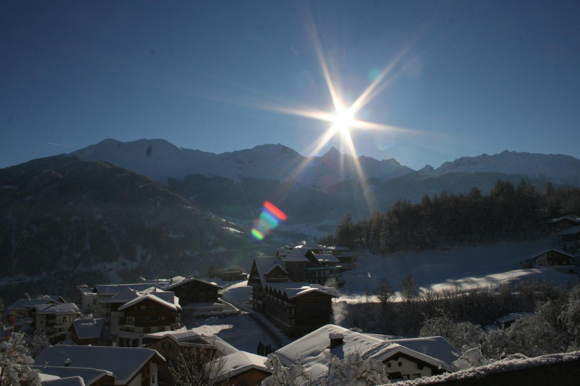 Bergkristall Ladis Exteriör bild